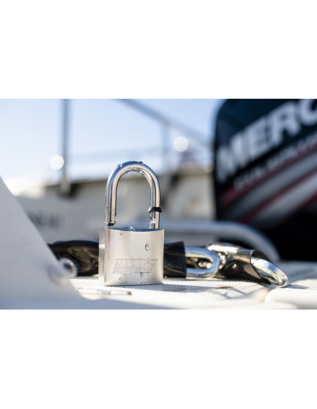 Cadenas à clé Mach 3, laiton nickelé, extérieur, anse inox, 50mm, 2 clés - THIRARD Cadenas à clé