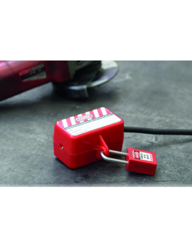 Consignation pour prise 220v, verrouillage par 1 cadenas - THIRARD Consignation électrique